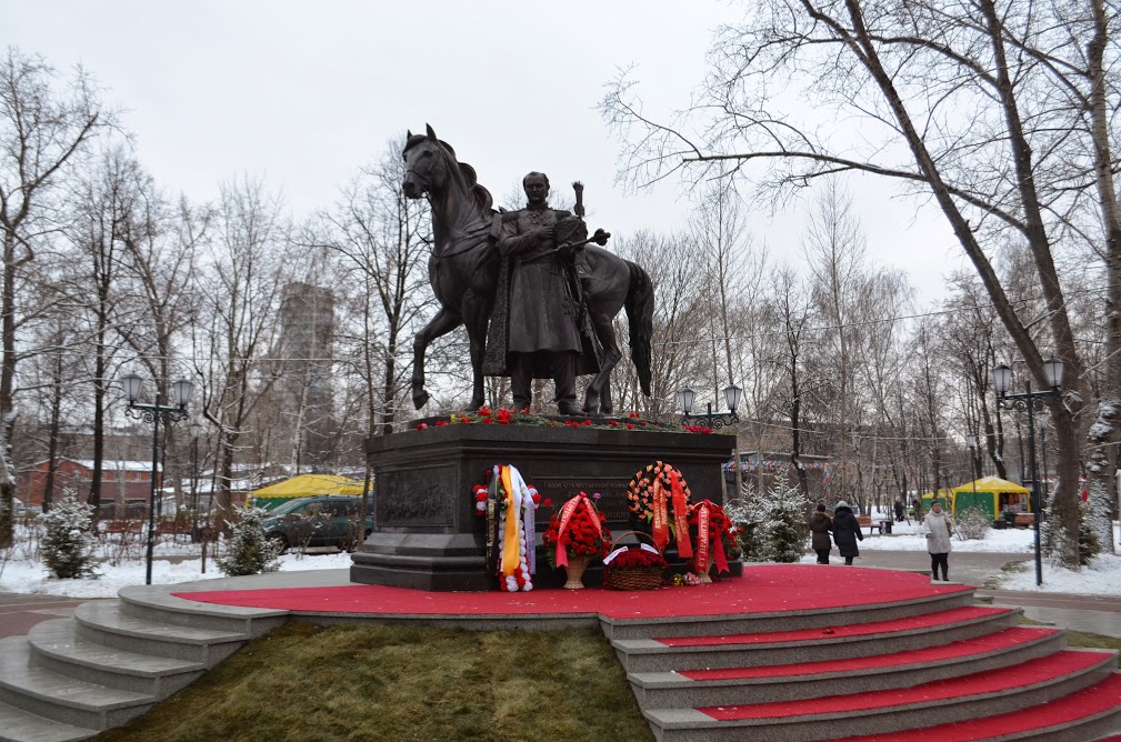 памятник атаману Платову